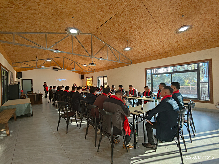 凯发k8装饰年度聚会